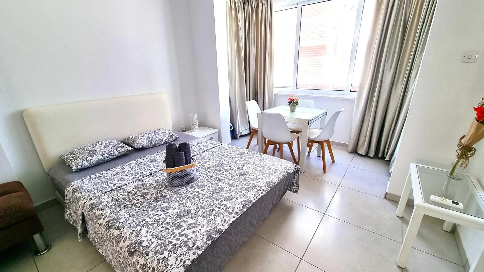 Stylish Studio - 2 Minutes From Kastella Beach Larnaca